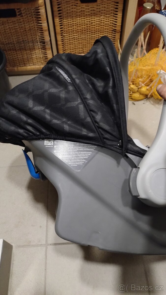 Dětská autosedačka pro novorozence isofix - 3