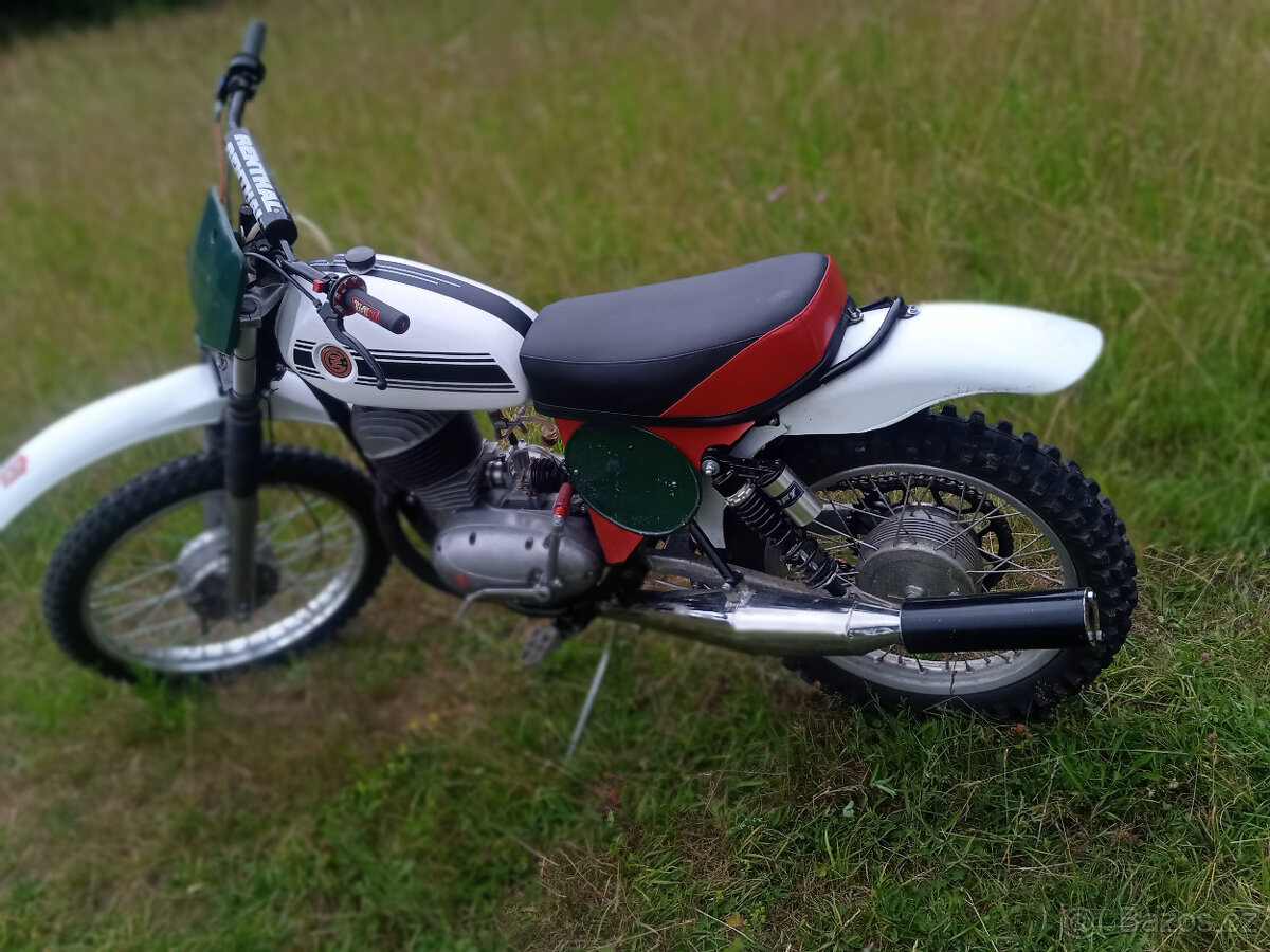 čz 250