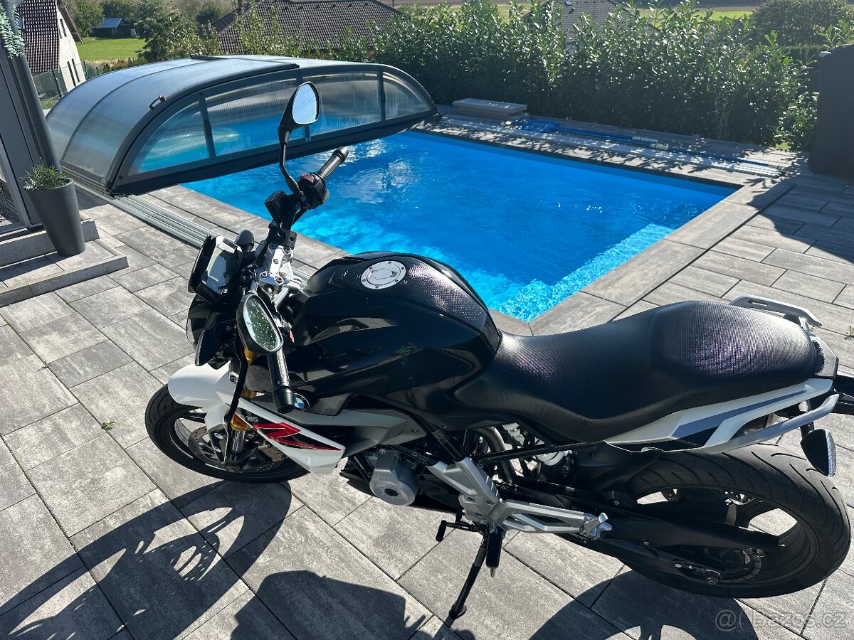 Málo jetá motorka v top stavu BMW G310r - 3
