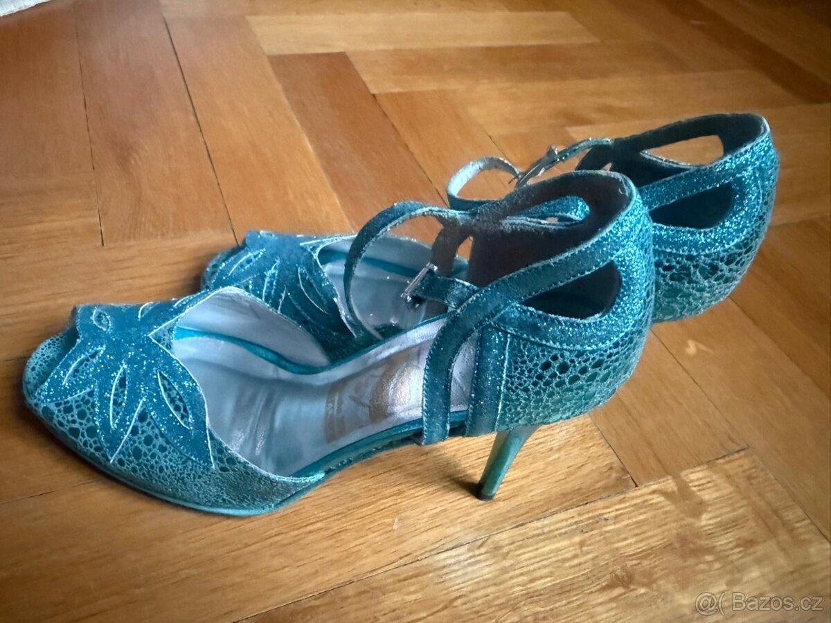 SPOLEČENSKÉ BOTY - 3