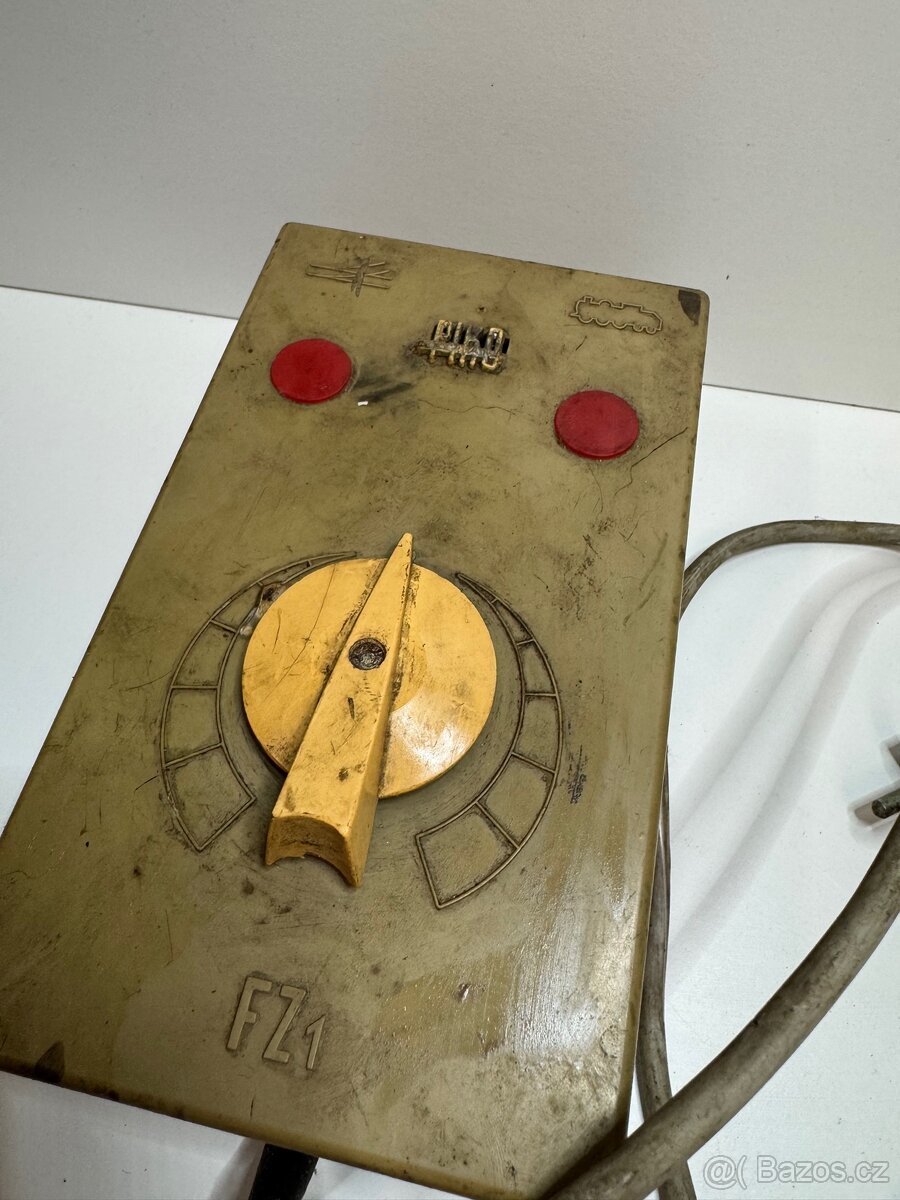 Legendární transformátor PIKO FZ1 - 3