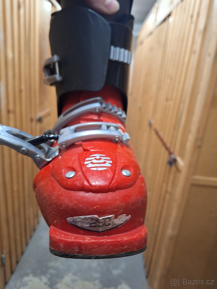 Lyžařské boty + helma - 3