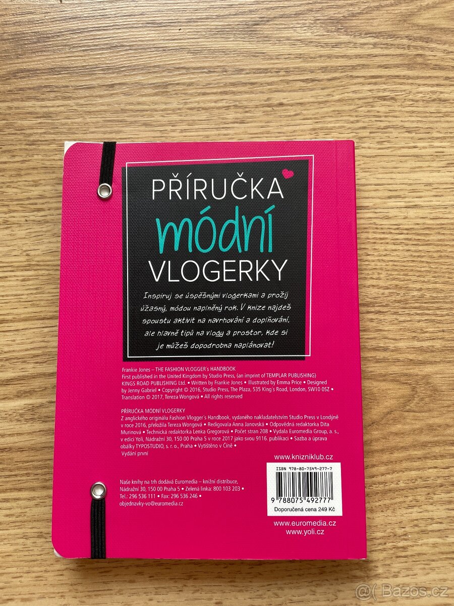 Příručka módní vlogerky - 3