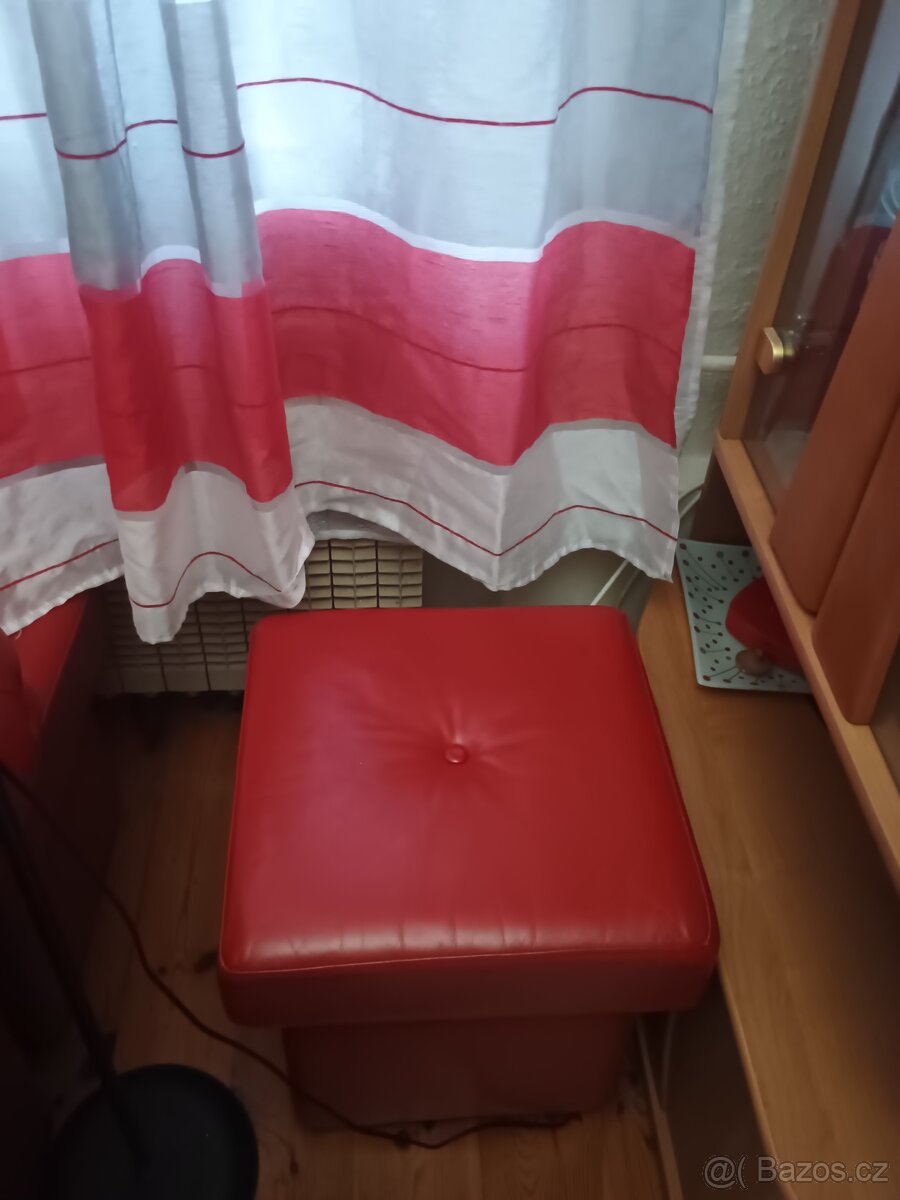 Velká kožená sedačka chesterfield - 3