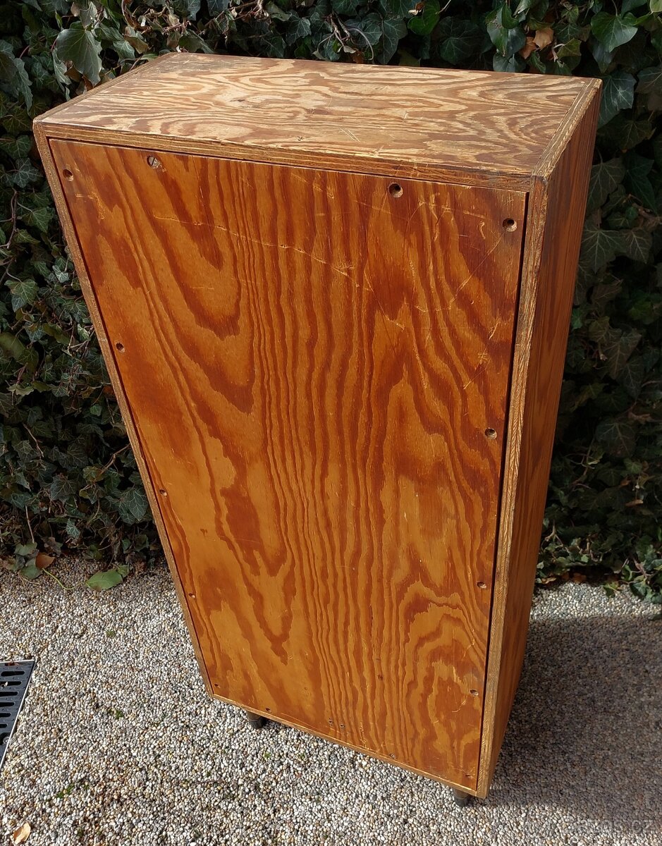 8 ks reproduktorú Tesla ARO 667 + překližkový box 8 x 8" - 3