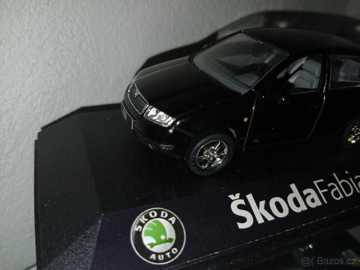Skoda Fabia hatchback kaden 1:43 černá - 3