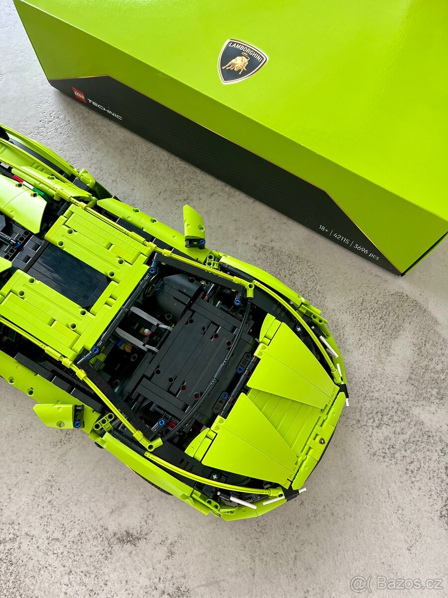LEGO 42115 Technic - Lamborghini Sián FKP 37 - 3