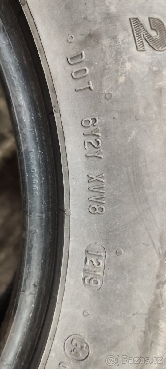 Pneu 225/65R17 - 3