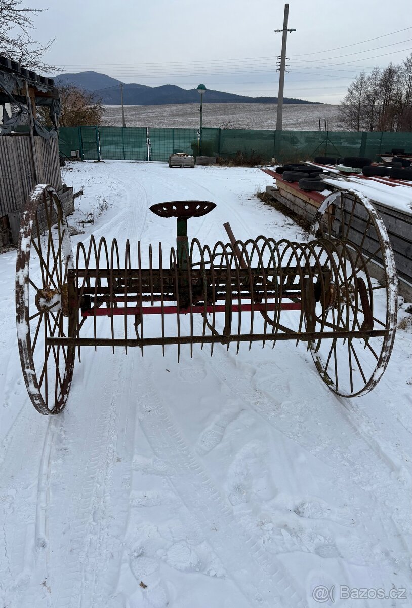 Historická konská hrabacka sena - 3