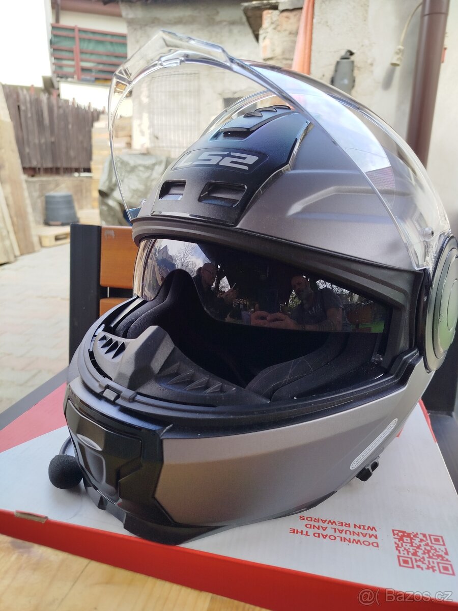 Helmy včetně handsfree - 3