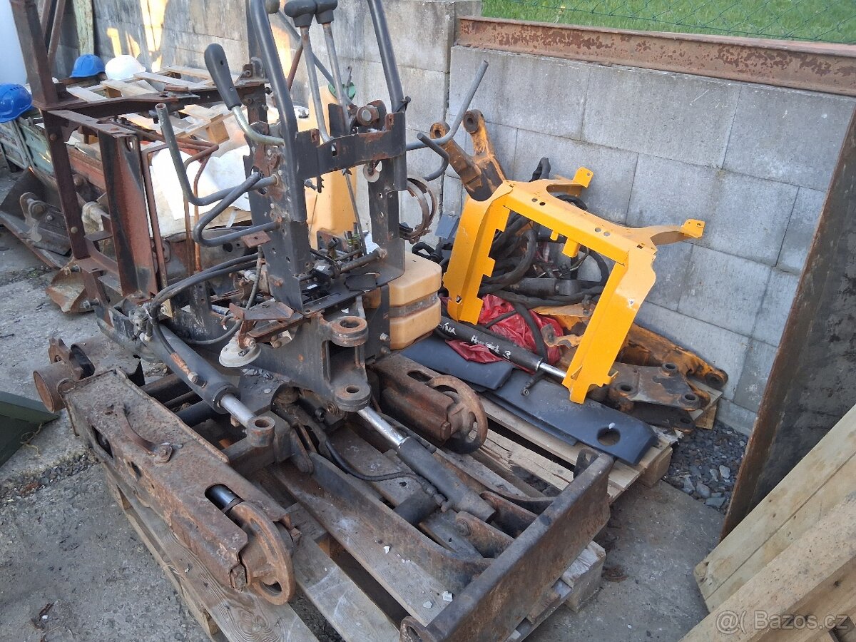 Bobcat E08 - 3