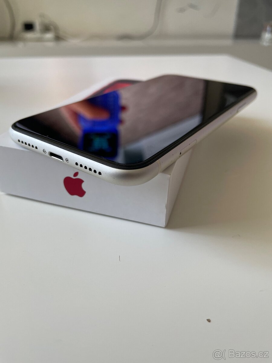 iPhone 11 64GB - 3