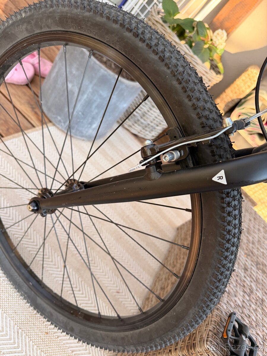 Rascal 24” šedá - 3