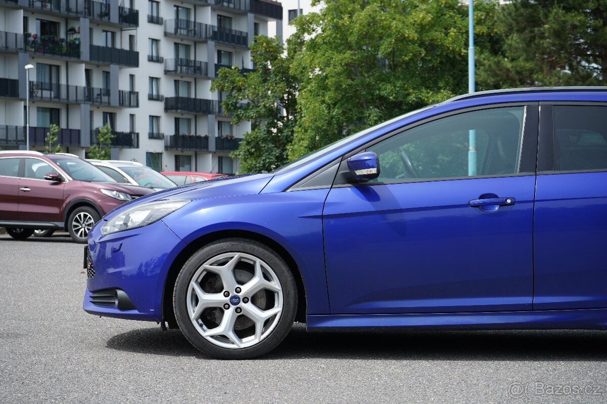 Ford Focus ST 2.0 EcoBoost 184kW - 3