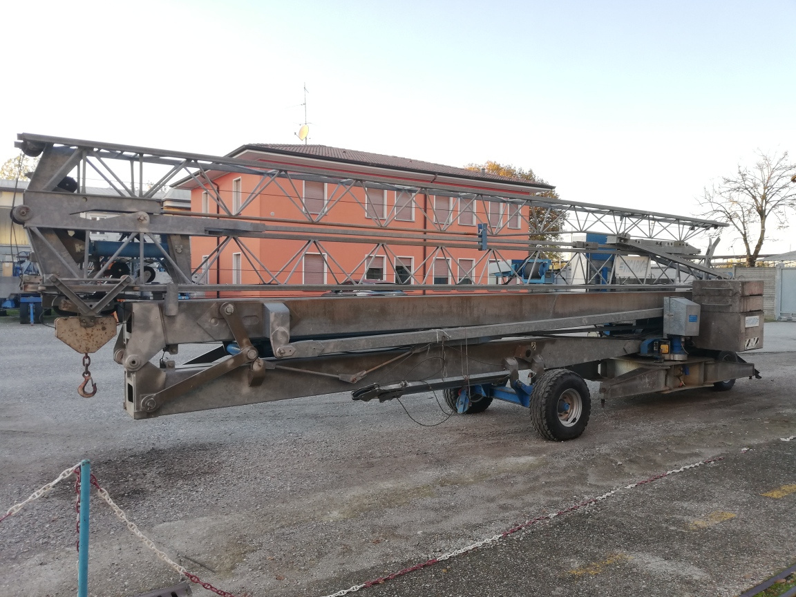 Stavební věžový jeřáb Vicario 162.6 - 3