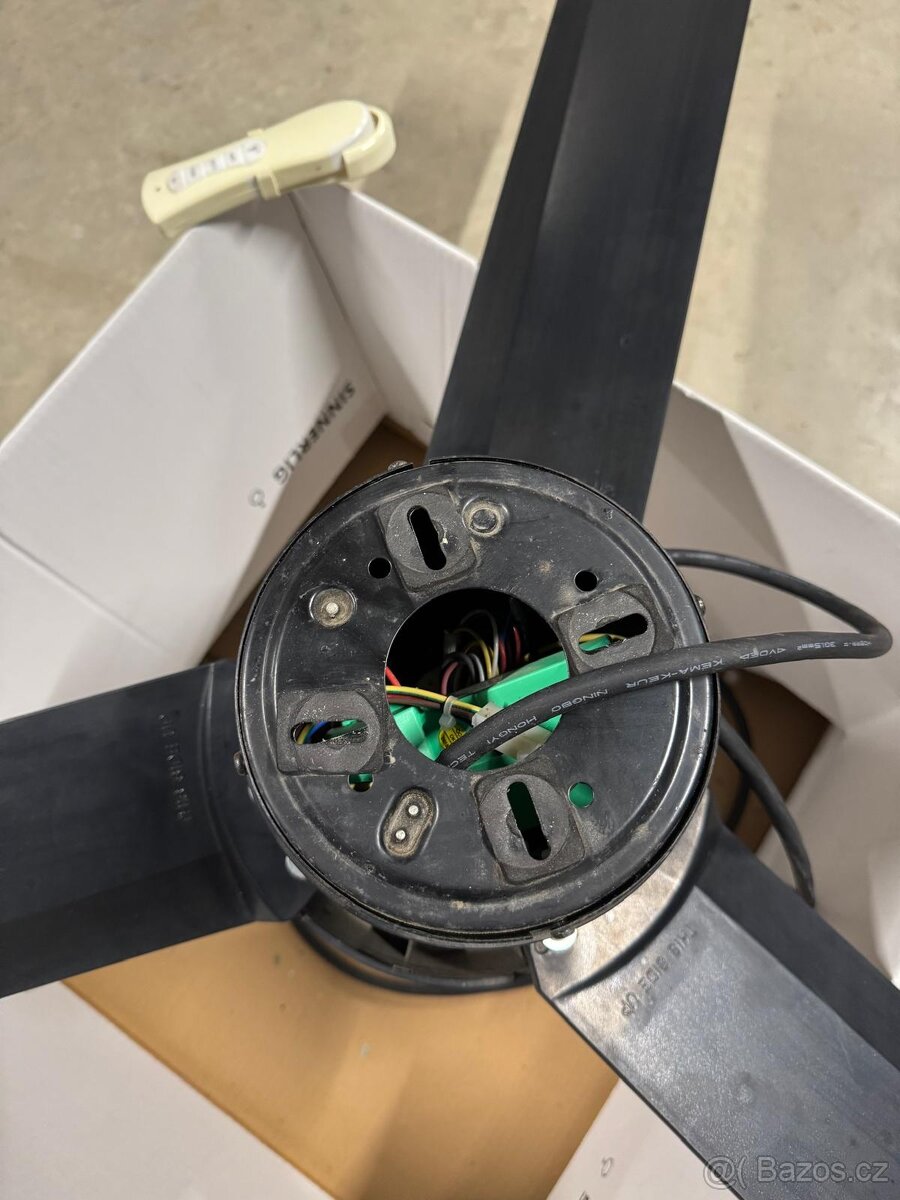 Stropní ventilátor se světlem na dálkové ovládání - 3