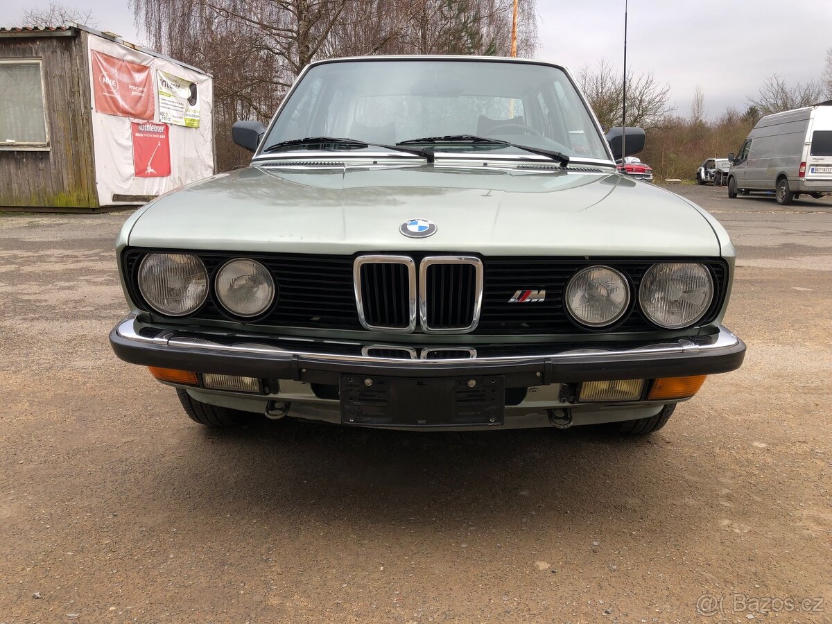 BMW 520i E28 - 3