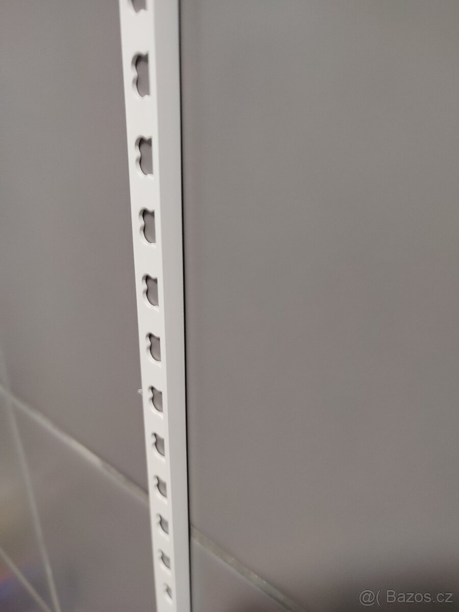 Bílá ukončovací lišta na obklad 6m - 3