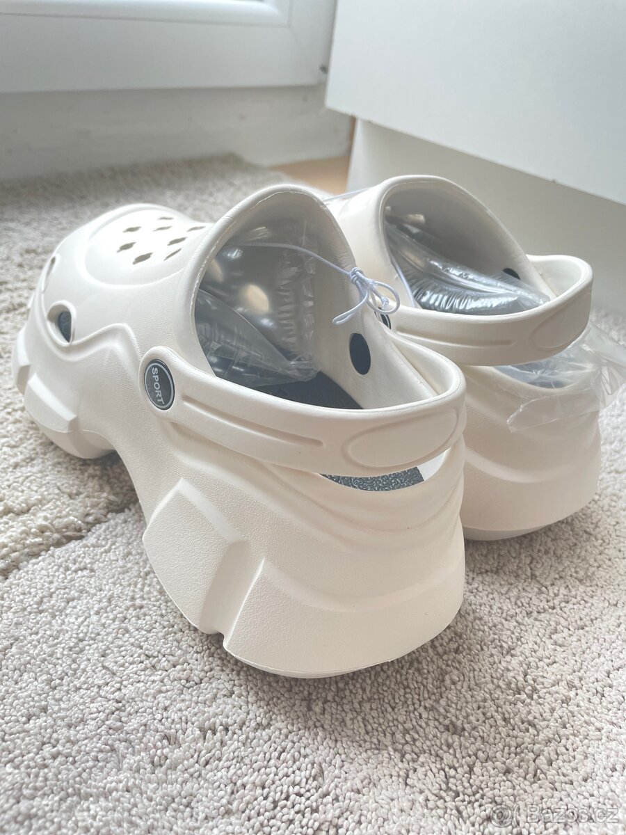 Sandály vel.36 bile - 3