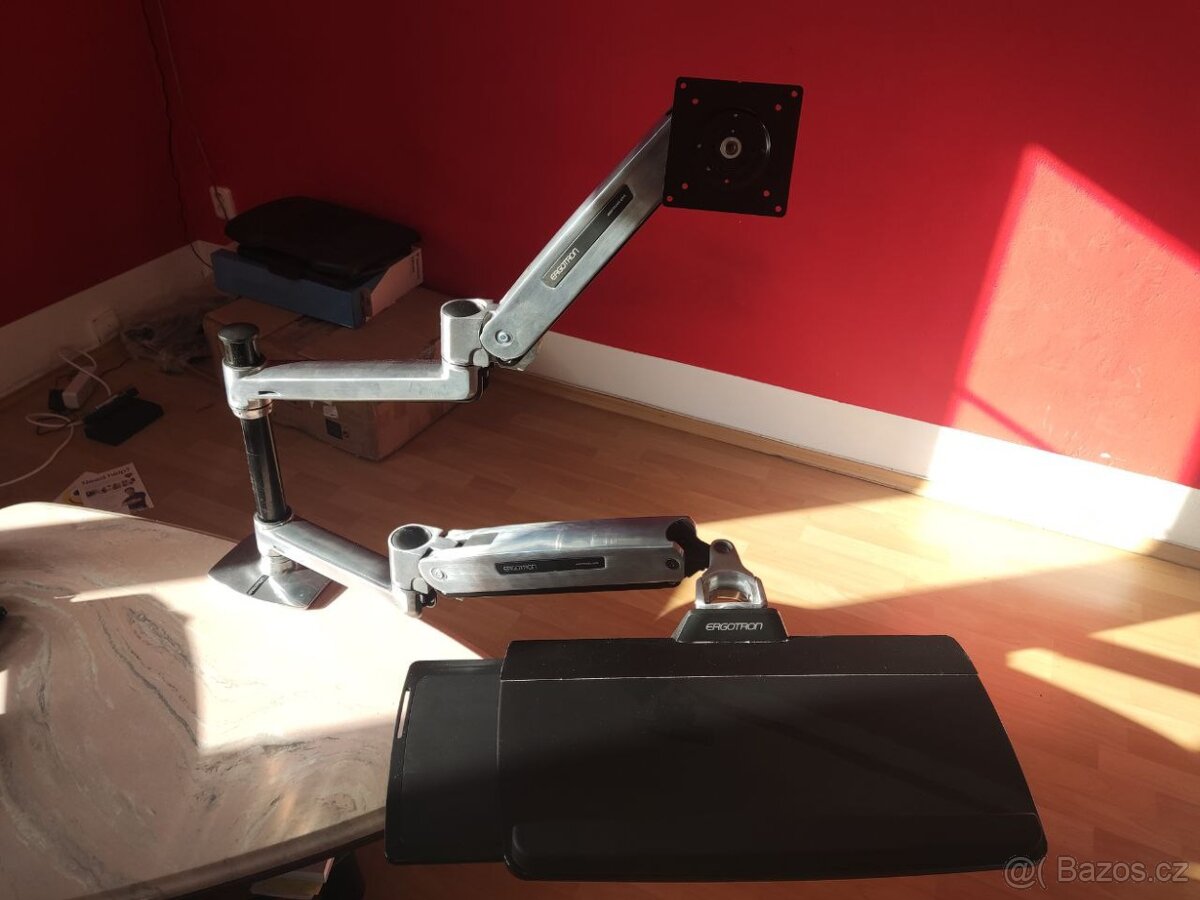 Ergotron WorkFit-LX, Sit-Stand Desk Mount System (45-405-026 - 3