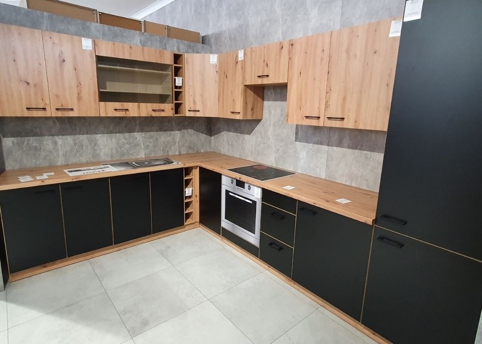 Nová kuchyně TERINA – 235 × 325 cm – skladem - 3