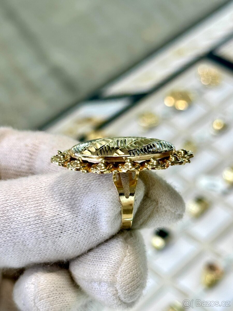 Zlatý prsten 3,65g - 3