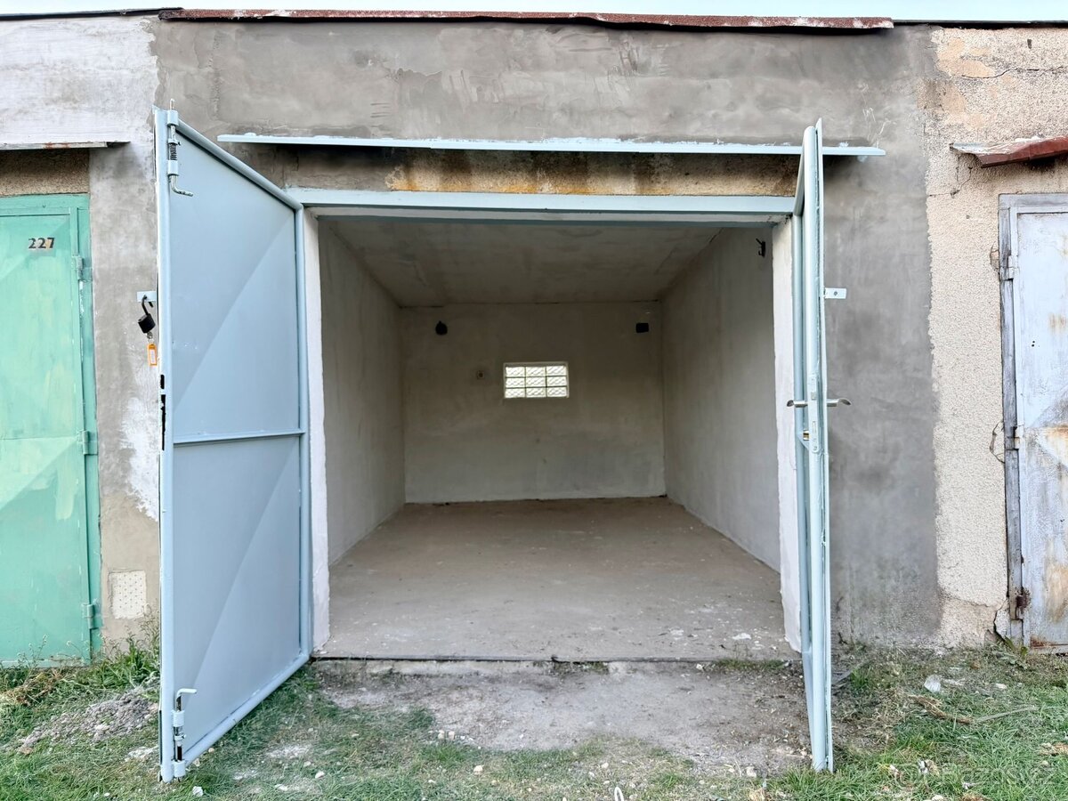 prodej garáže v Řepově - 3