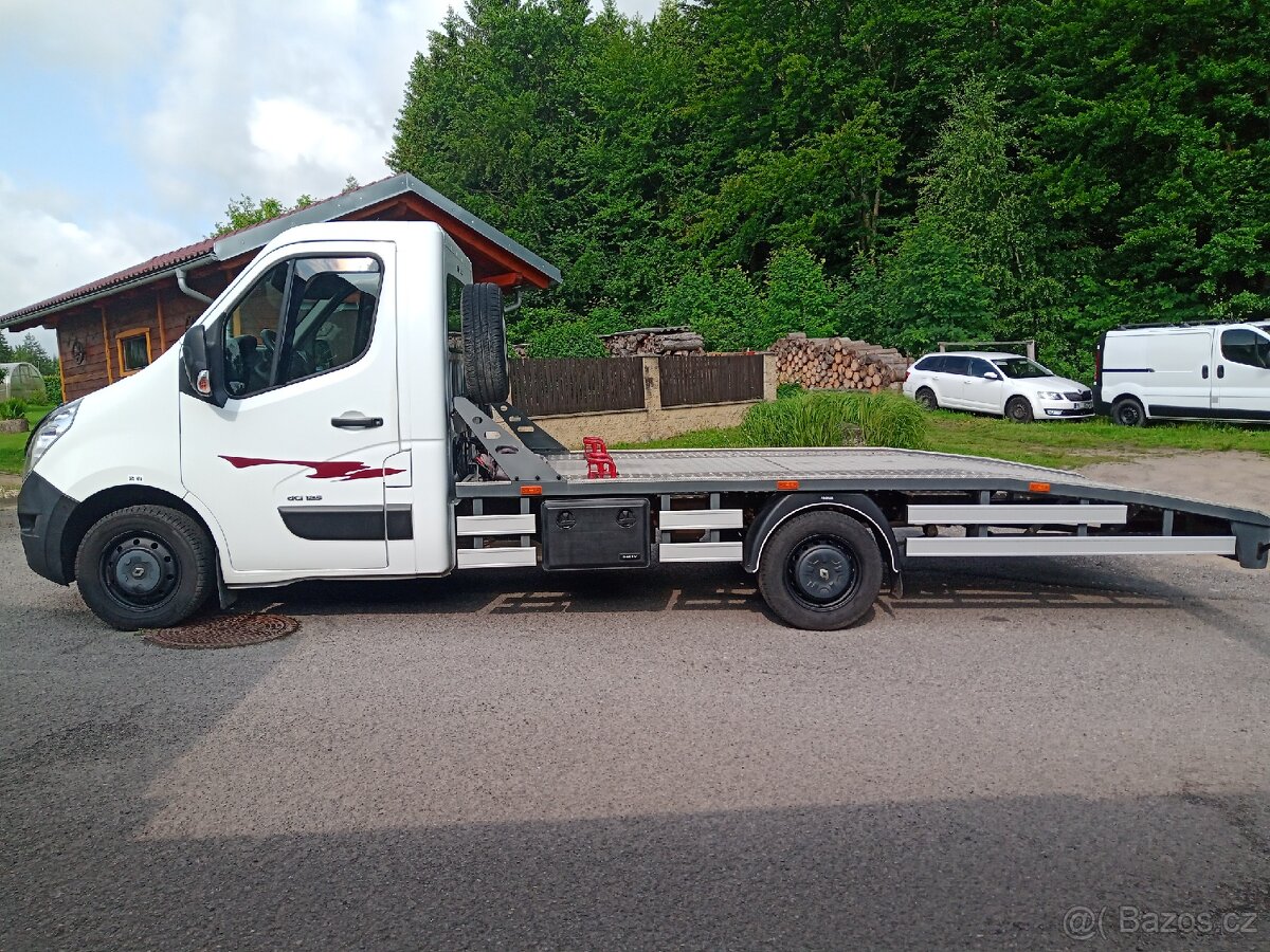 Renault Master odtahovka