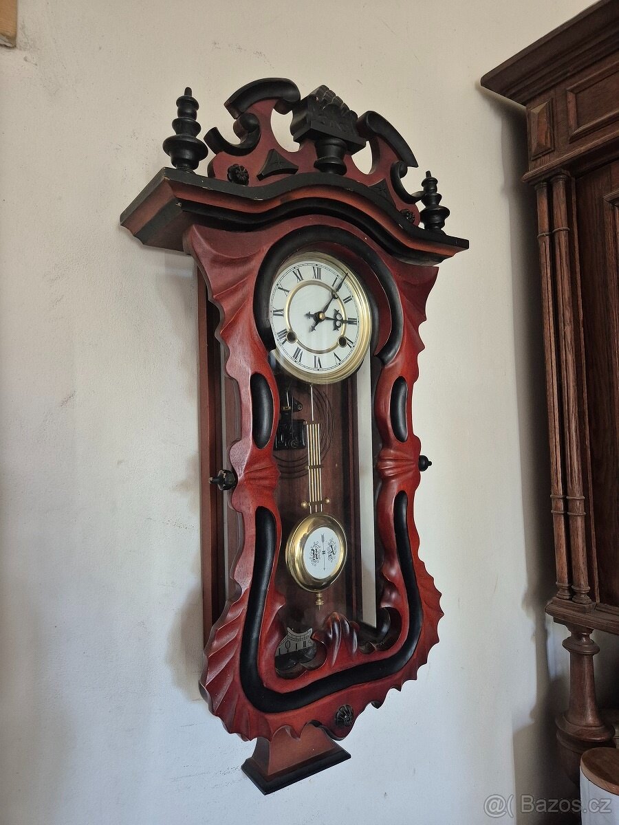 Zajimavé zdobené skříňové hodiny -funkční - 3