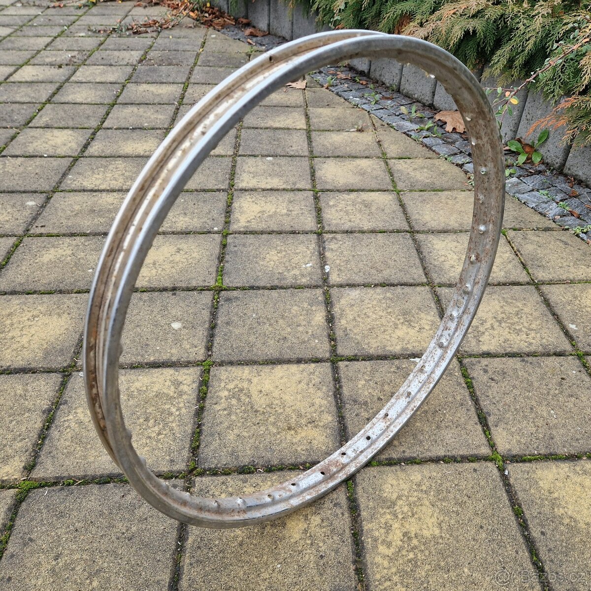 Prodám 19“ ráfek Babetta 228 - 3