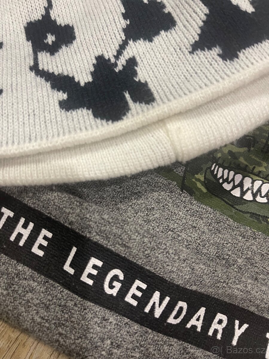 2 chlapecké čepice - 3