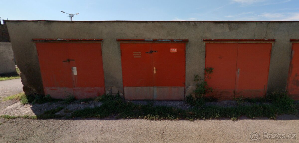 Garáž s elektřinou v Přerově (ulice Tovární) - 3