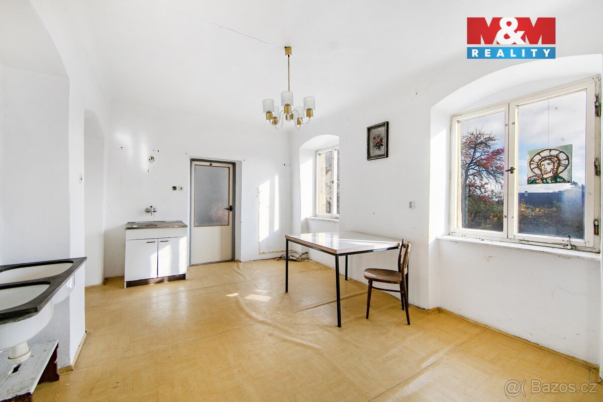 Prodej historického objektu, 247 m², Bor, ul. nám. Republiky - 3