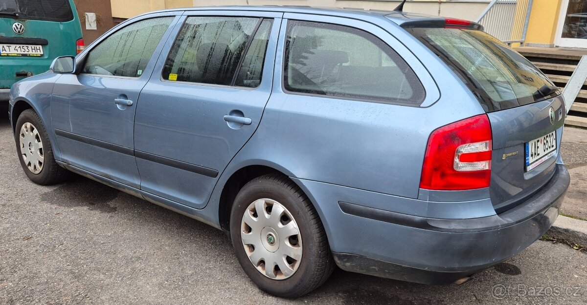 Škoda Octavia Combi 1.6 MPI, Autor. servis, Garazovano - 3