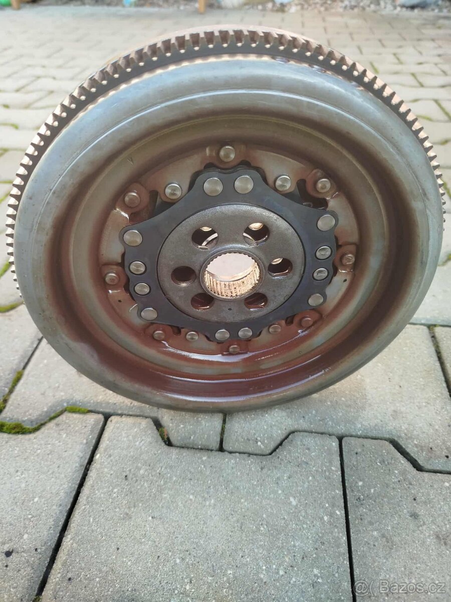 Dvouhmotový setrvačník LuK 03L 105 266 AL - 3