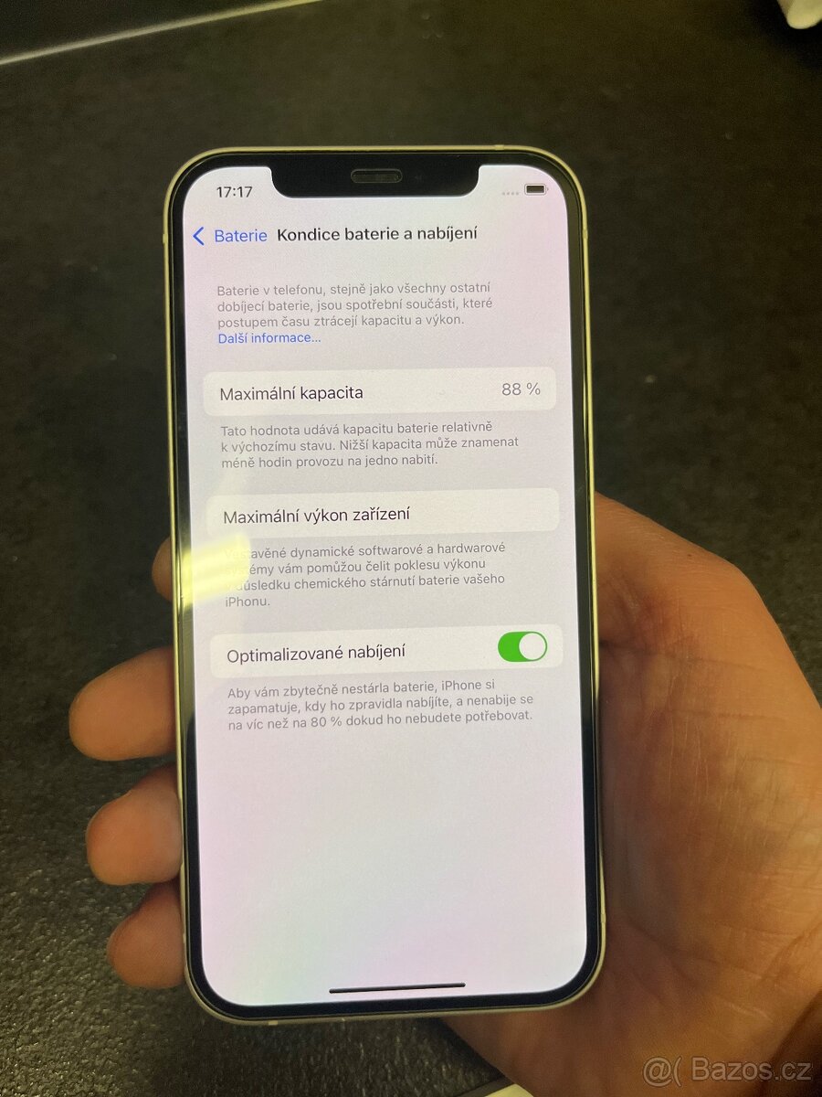 Apple iPhone 12 64 GB bílý - 3