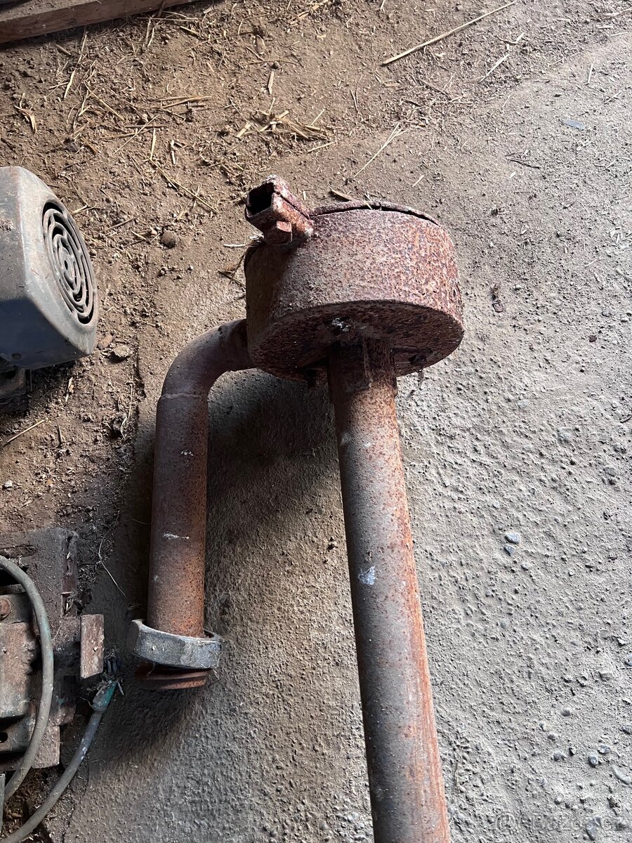 Šnekový dopravník s elektromotorem - 3