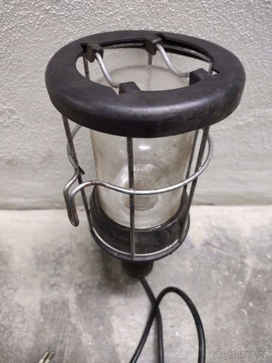 Přenosné světlo 230V - 3