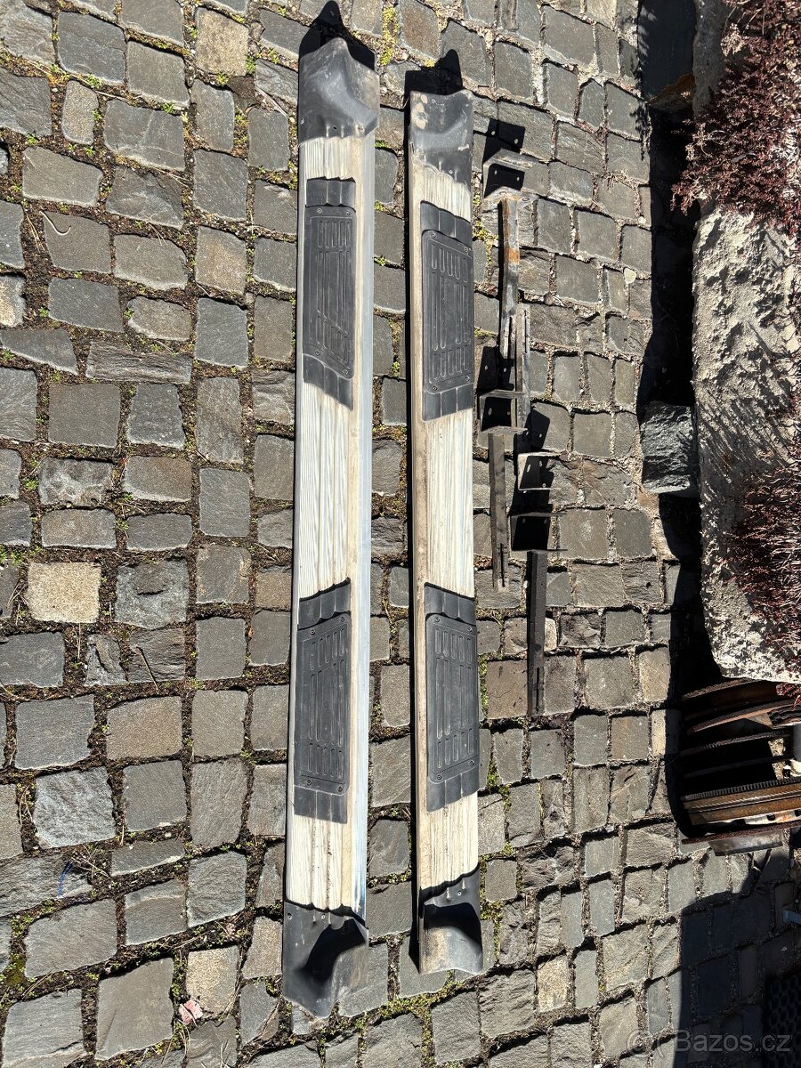 Nášlapy Jeep Liberty KJ - 3