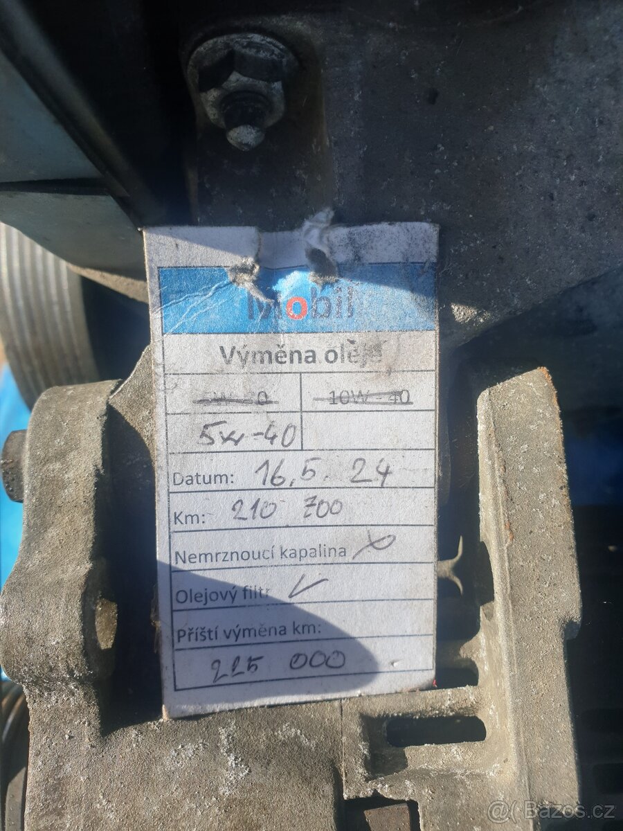 Motor VW 2.0 benzín 85kw - 3