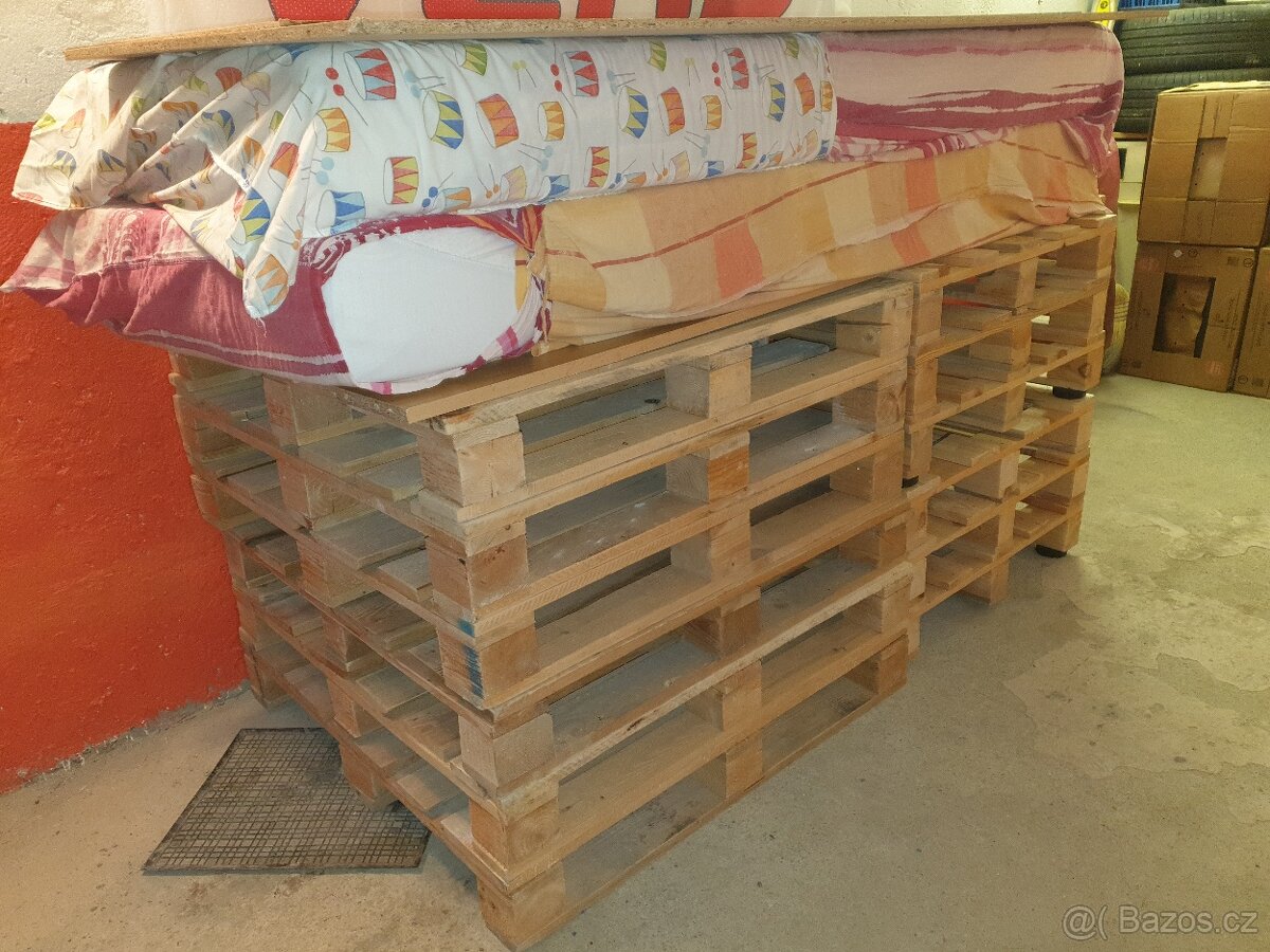 Paletová postel 200x180cm - 3