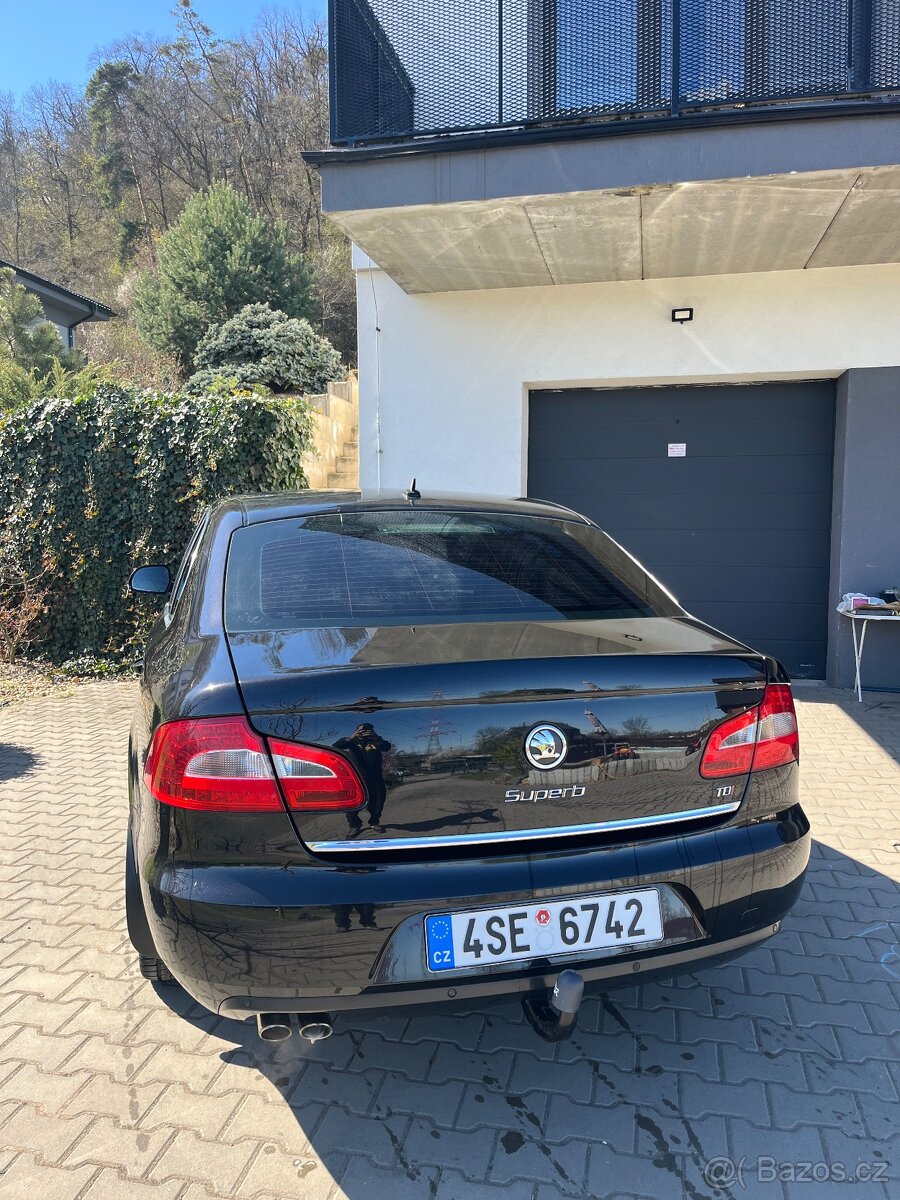 -PRODÁM Škoda Superb 2.0 TDi - 3