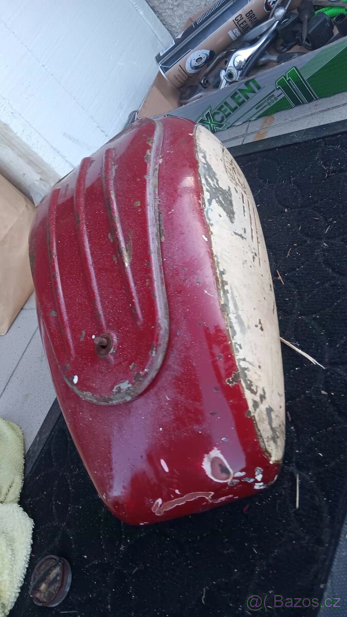 Nádrž manet 90 - 3