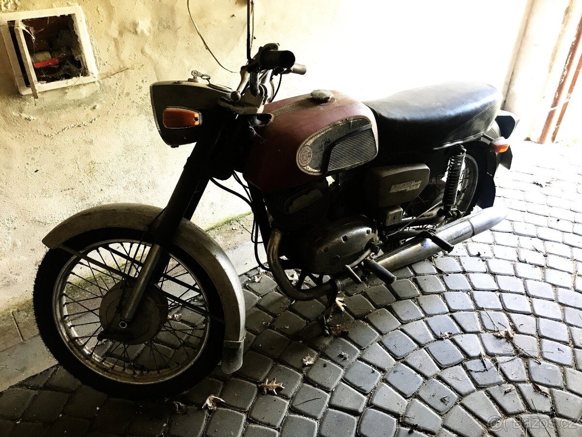 CZ 175, 477/00 - 3