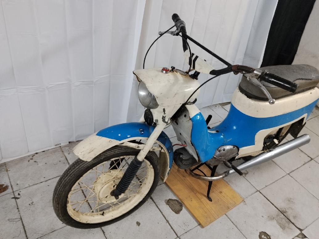 Jawa pionýr - 3