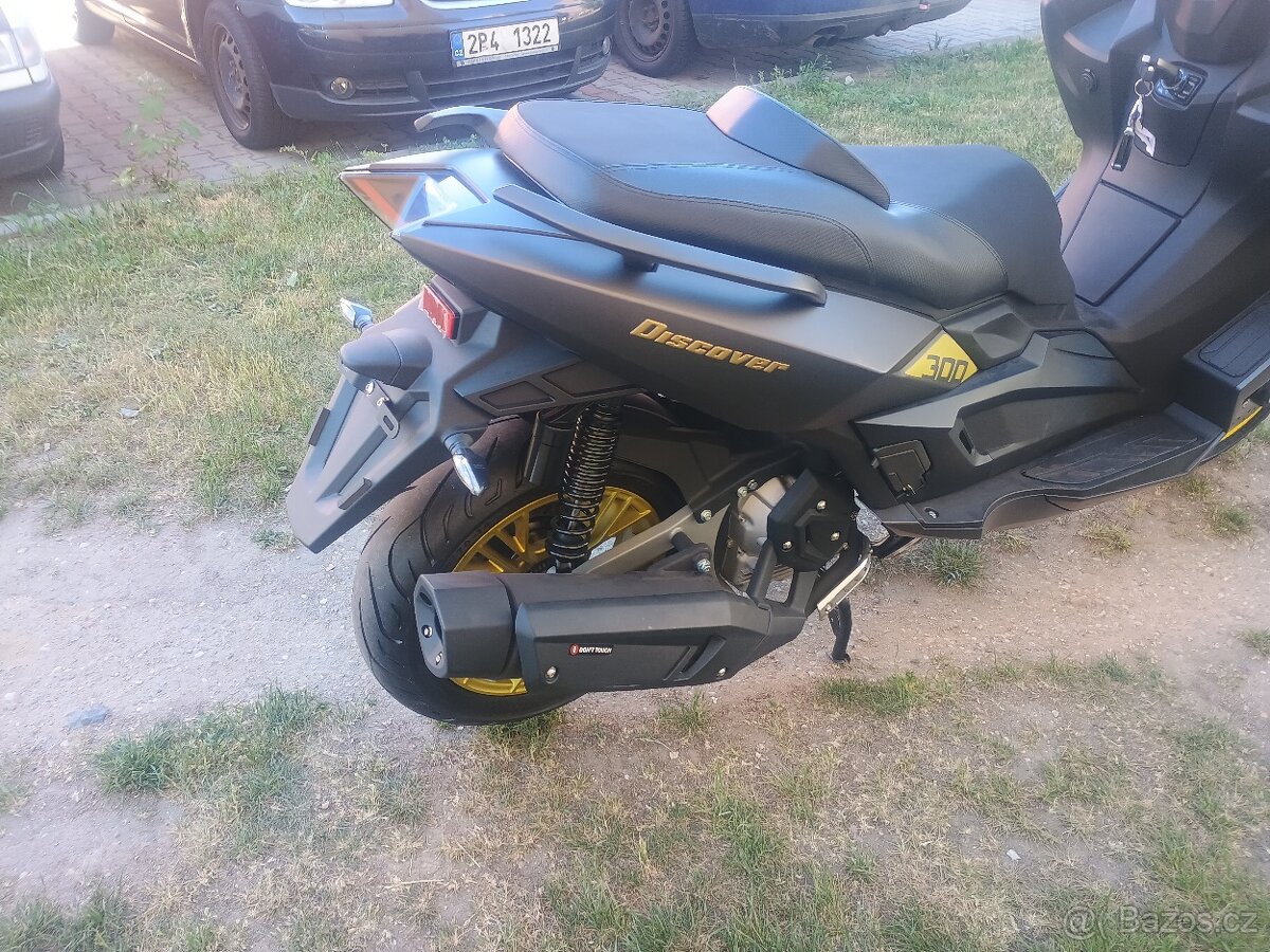 Maxon 300 - 3