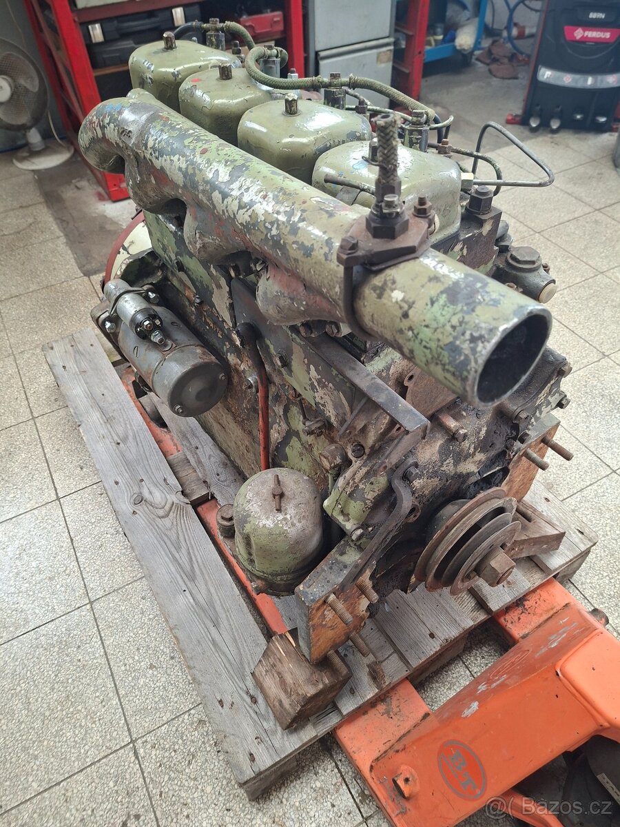 Motor zetor 6701. - 3