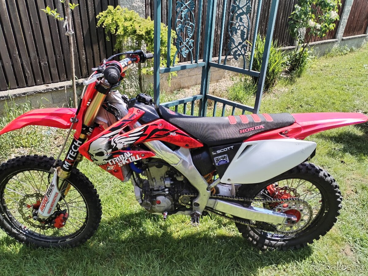 Honda CRF 250R 2008 po generalní opravě motoru