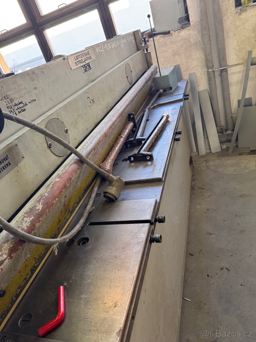 Tabulové nůžky NTC 2000/2,5mm - 3