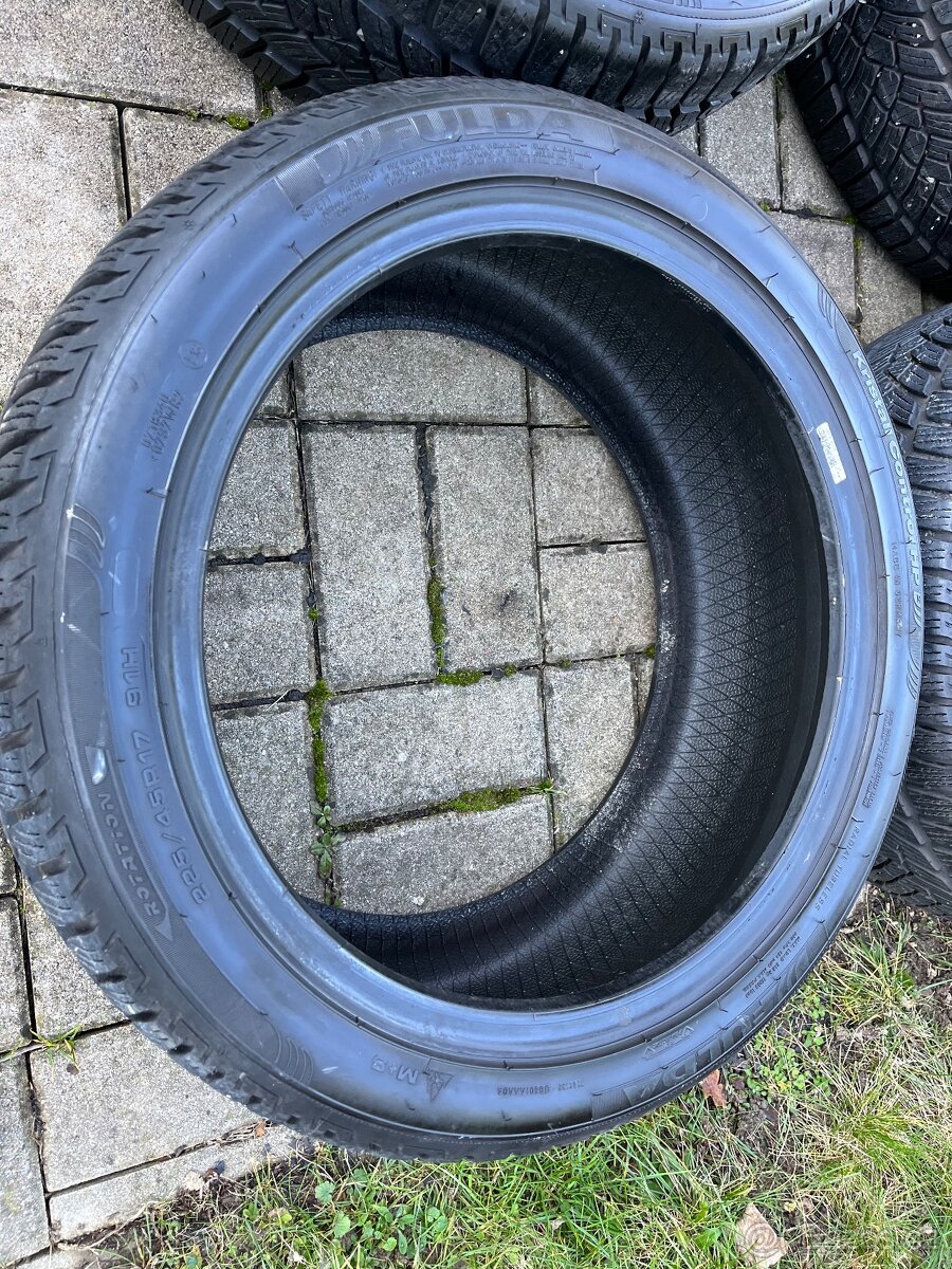 4x zimní pneu Fulda 225/45/17, vzorek 90 % - 3